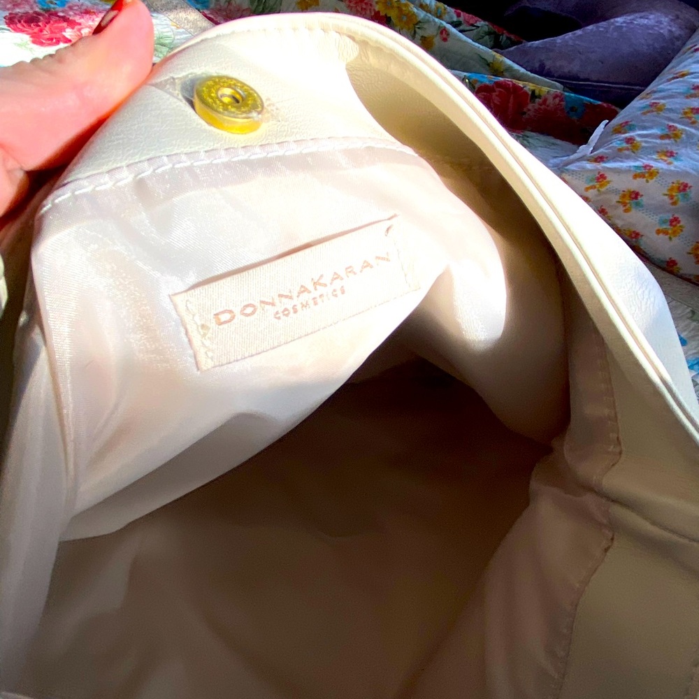 NWT Donna Karan handbag/tote,cream faux leather,gold,Cashmere Collection - Picture 11 of 12